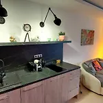 Kikoeto Setany Iii. Апартаменты Балатонсемеш