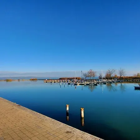 Kikötő Sétány Iii. * Balatonszemes