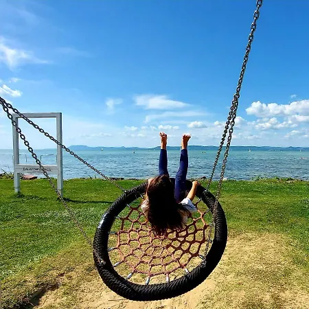 Kikötő Sétány Iii. * Balatonszemes