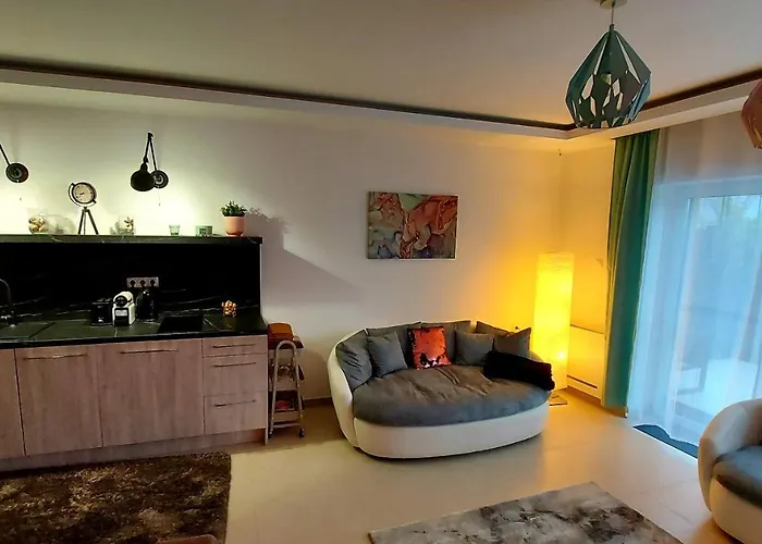 Apartament Kikoeto Setany Iii.