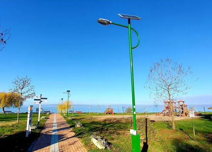 Kikötő Sétány Iii. * Balatonszárszó