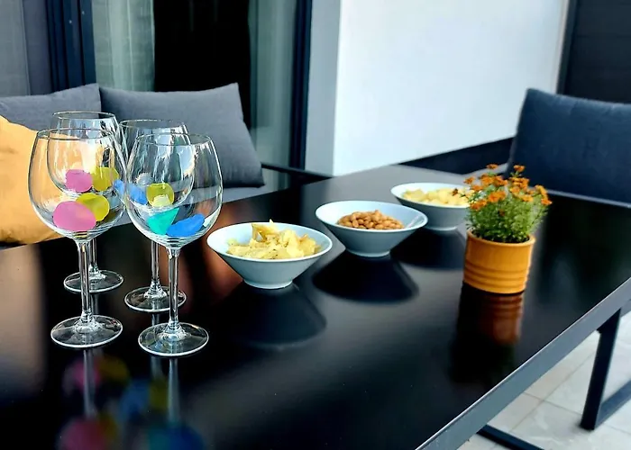 Kikoeto Setany Iii. Apartament